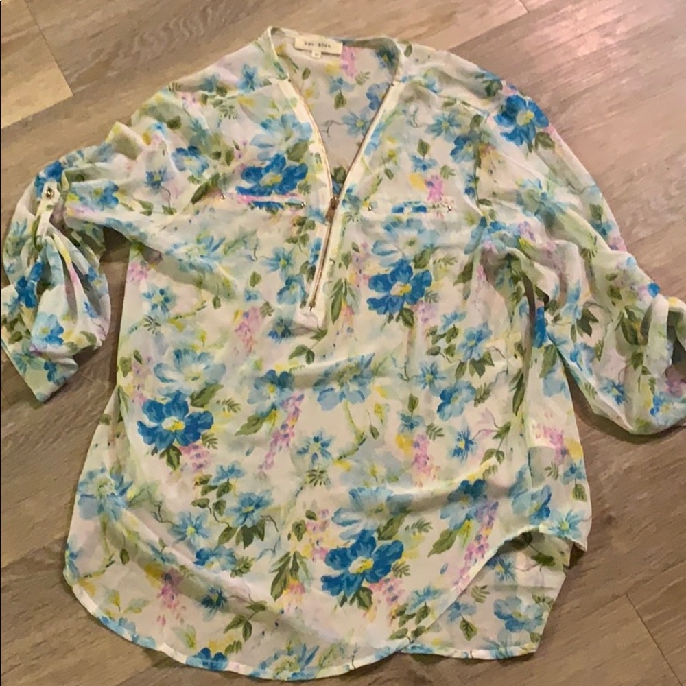 Floral shirt